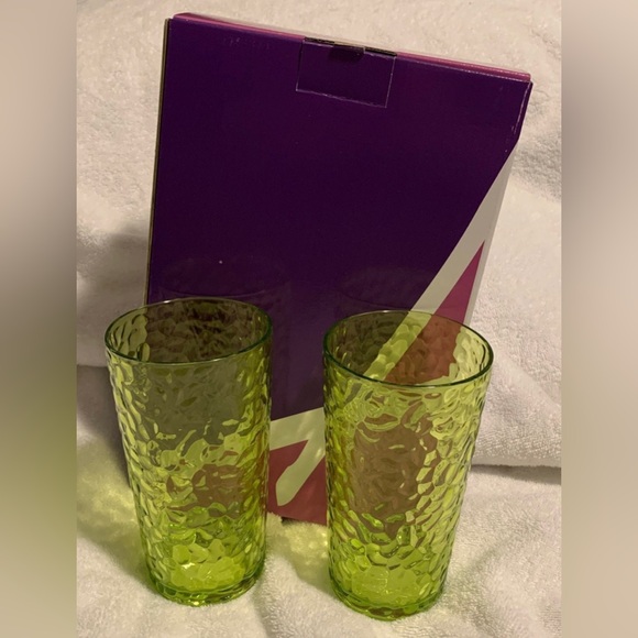 #H38 - NWTIB Set of 6 Tritan Plastic/Acrylic 18oz. Tumblers Cups, Spring Green - Picture 5 of 13